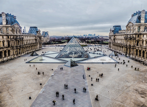 Louvre-paris-piramides