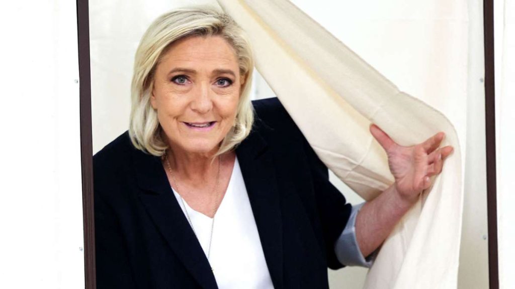 Elecciones europeas en Francia: Marine Le Pen triunfa sobre Emmanuel Macron
