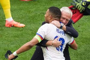 Campeonato de Europa de fútbol: Deschamps contento por el deslucido francés
