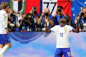 Campeonato de Europa de fútbol: alivio tardío con un gol en propia meta: los minimalistas de Francia continúan