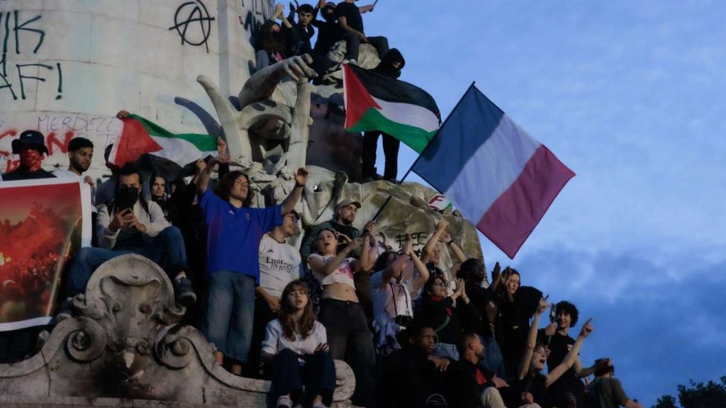 Elección a la Asamblea Nacional: agitación política en París: se busca gobierno con urgencia