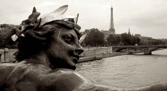 Explorando París en blanco y negro