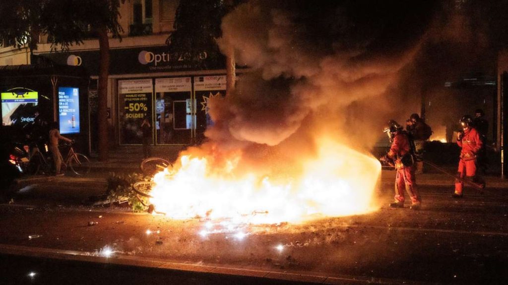 Francia: Disturbios en las manifestaciones tras las elecciones parlamentarias